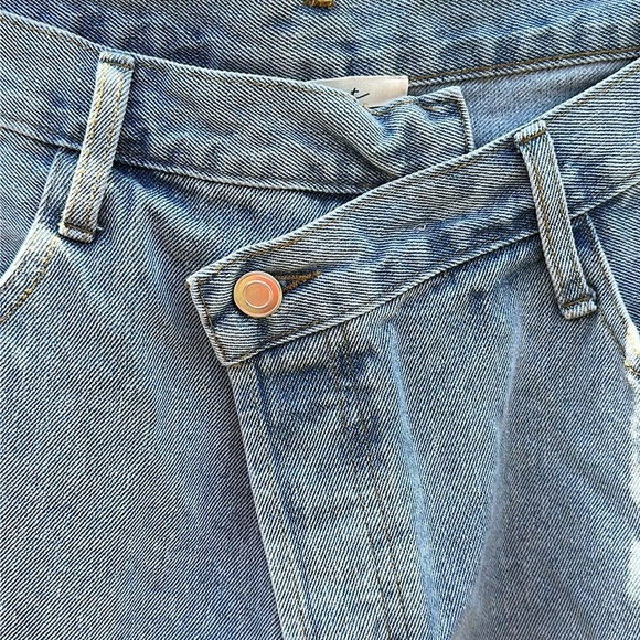 Et Clet Women’s Classic Denim Shorts Size XL - Picture 2 of 8